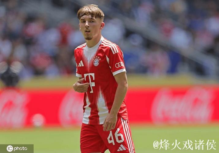 未满18岁完成德甲首秀,卡尔成拜仁队史首人 未满18岁完成德甲首秀,卡尔成拜仁队史首人